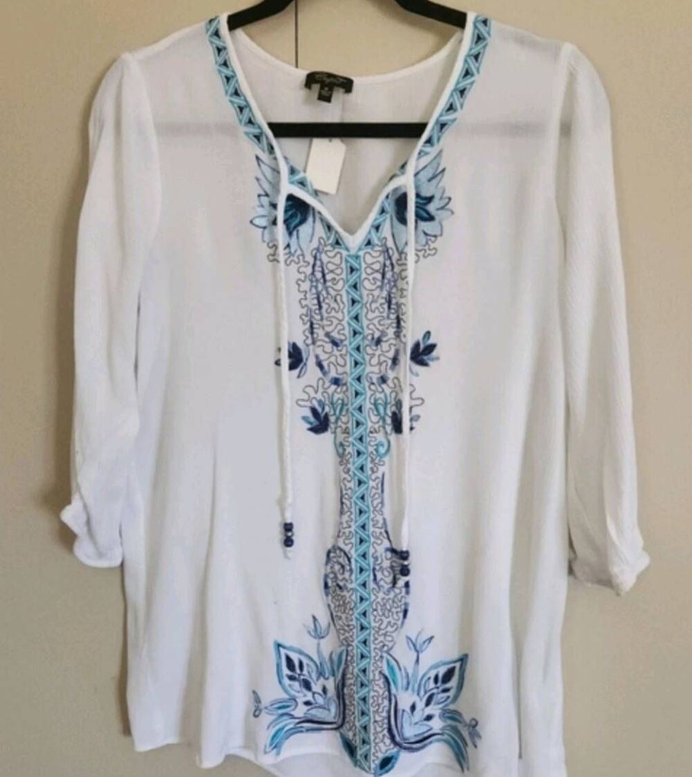 Cupio White Boho Tunic with Blue floral embroidered Accents long sleeved